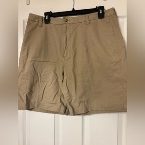 Chaps Men's Khaki Flat Front Shorts. Size 34.